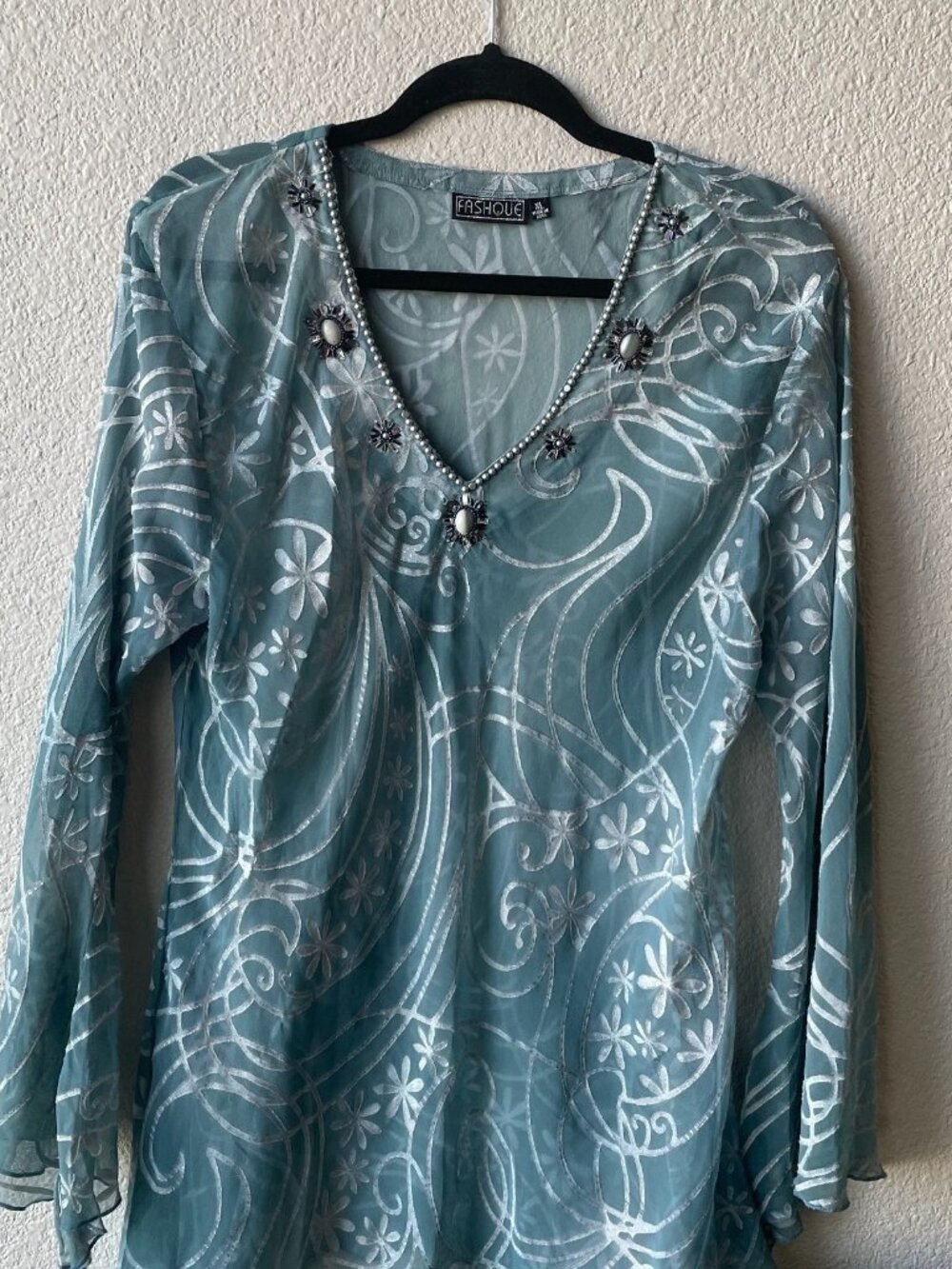 Fashque Women's Sheer Tunic Size XL Teal Silver Floral Patterns Beaded Detail